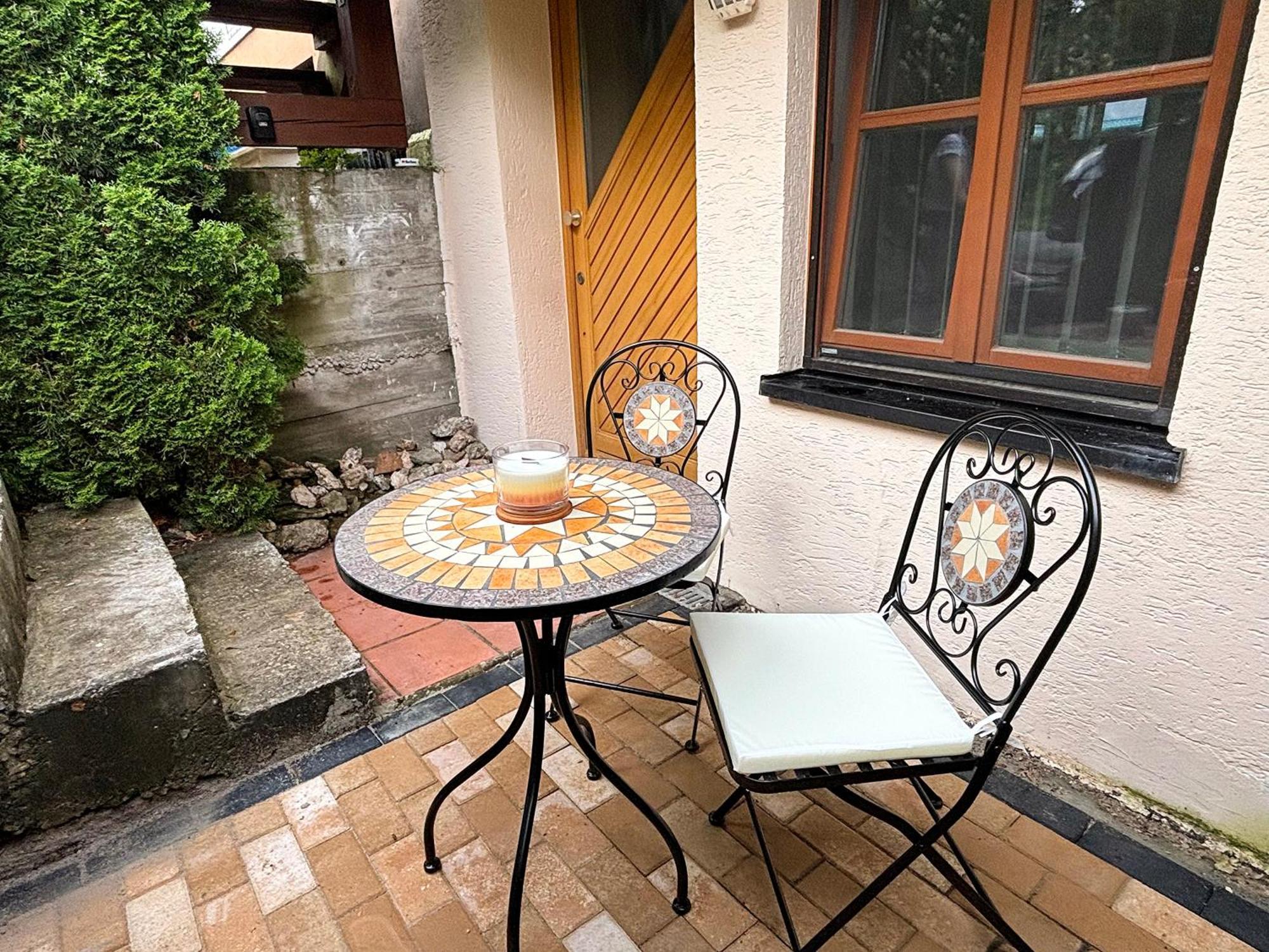Apartment In Natur Und Flughafen Naehe Nuremberg Extérieur photo